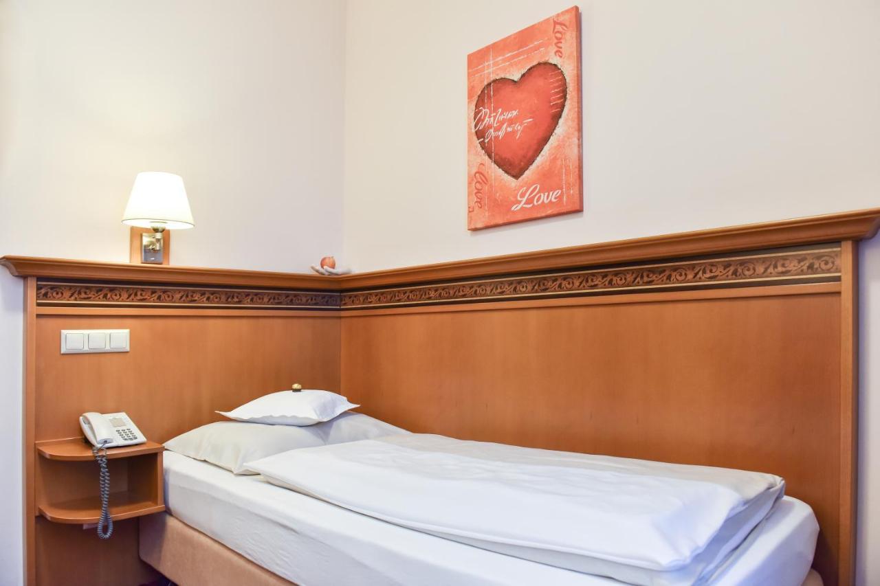 Hotel Alexandra Wels Eksteriør billede